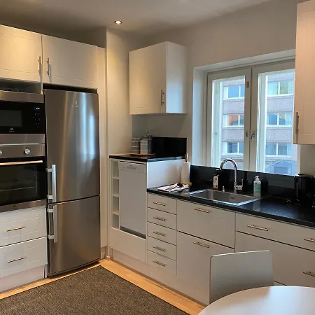 Stava Mosters Μάριεχαμν