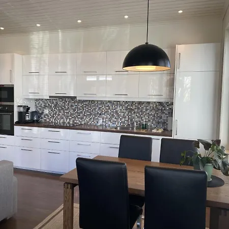 Stava Mosters * Μάριεχαμν