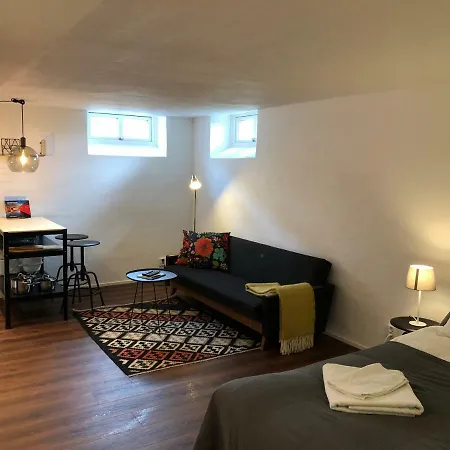 Stava Mosters Μάριεχαμν